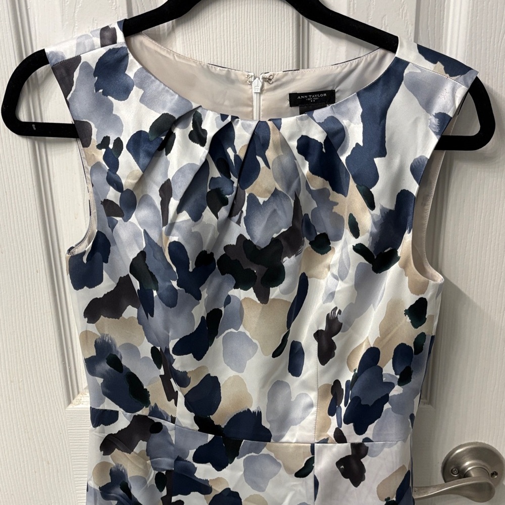 Ann Taylor Blue and Cream Floral Dress